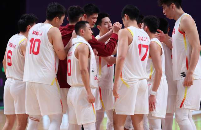 开云体育APP下载-中国男篮世预赛12人名单预测！广东三将或被淘汰，郭士强面临抉择