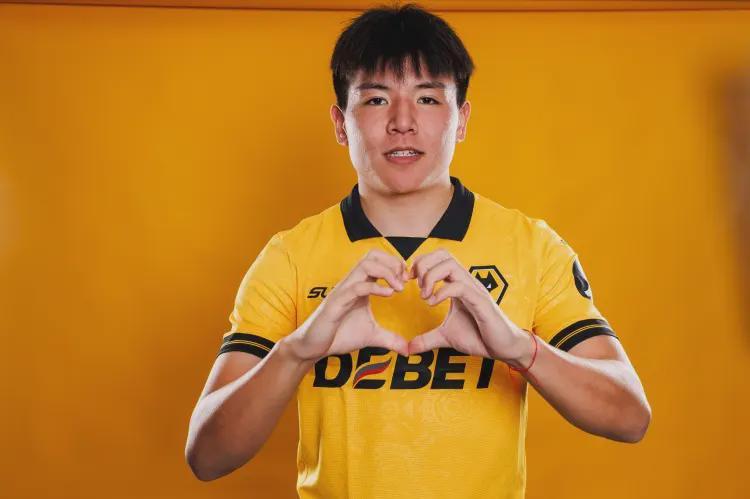 开云体育APP下载-冬窗绝杀！徐彬死而复生租借英甲，2小时双城狂奔上演生死时速！